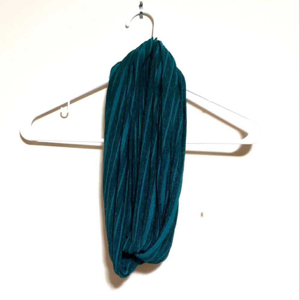 Green Infinity Scarf